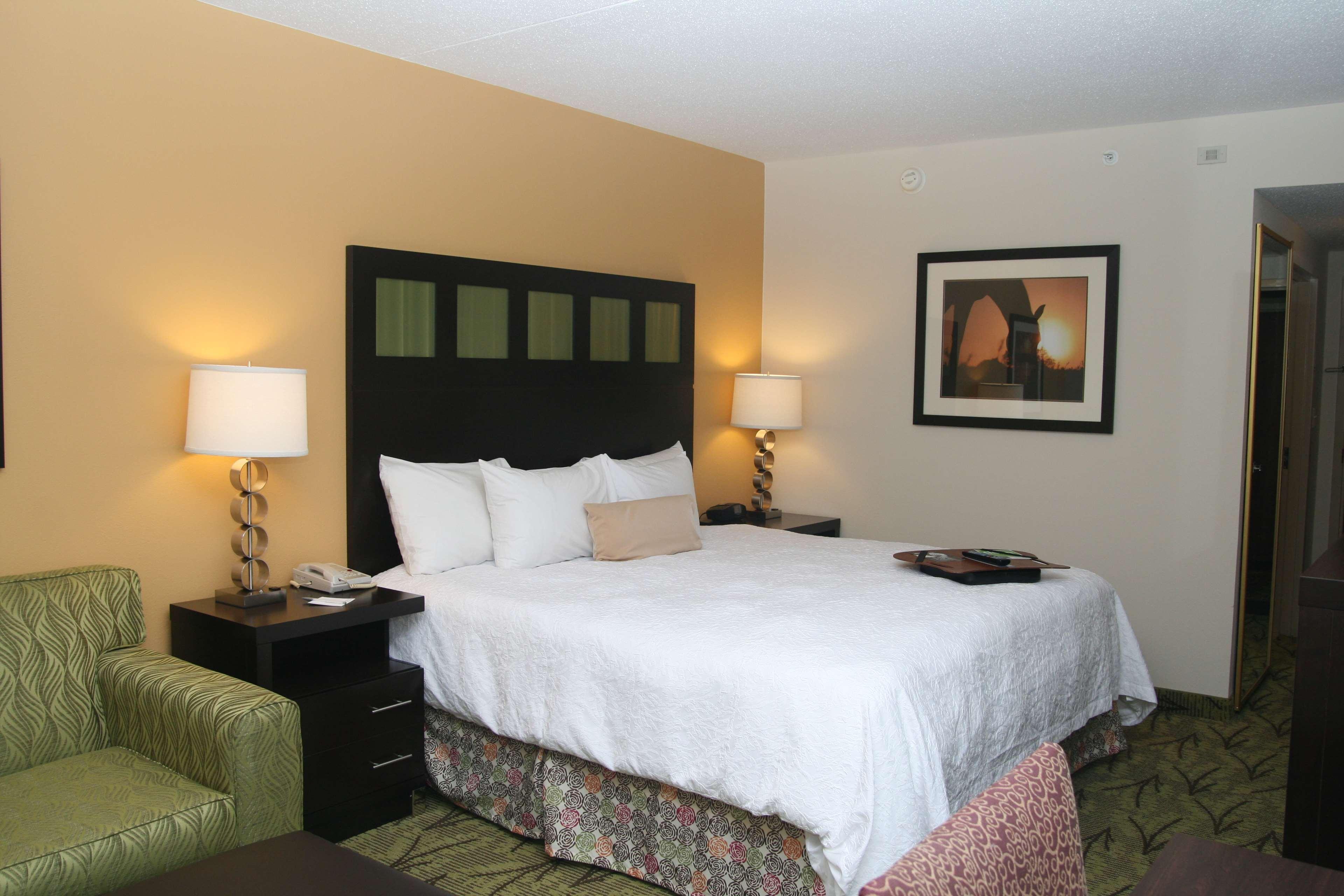 Hampton Inn & Suites Tulsa-Woodland Hills Room photo