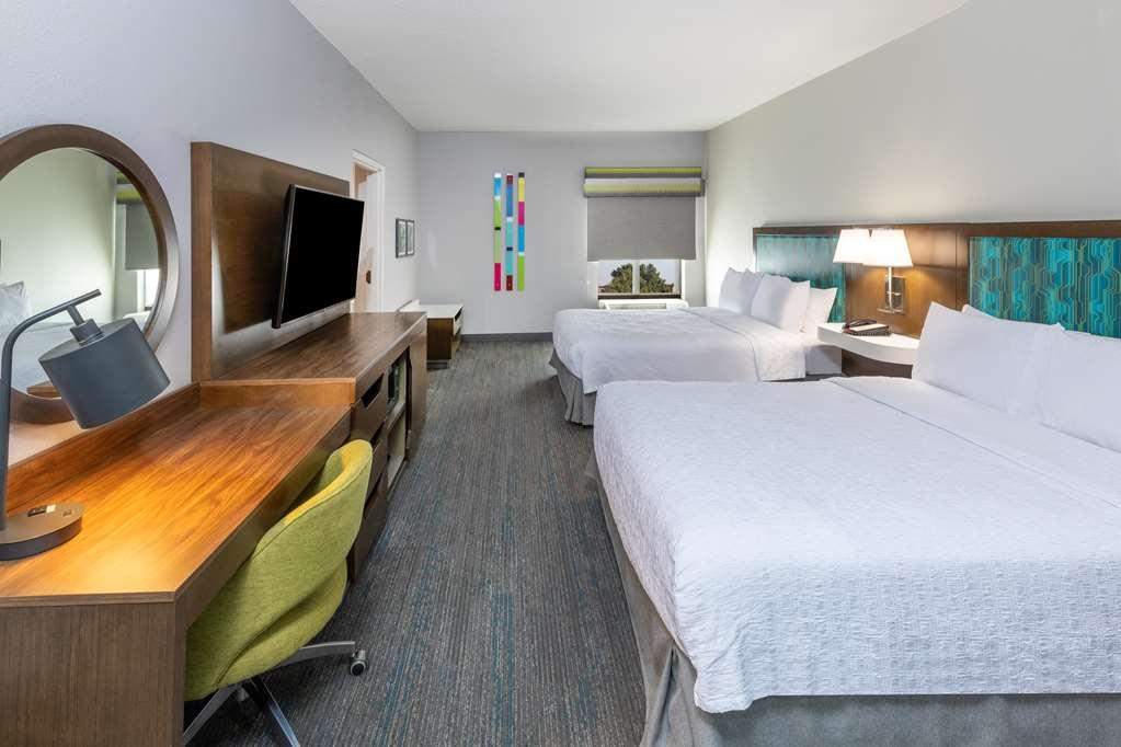 Hampton Inn & Suites Tulsa-Woodland Hills Room photo